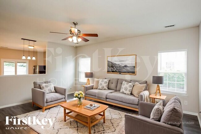 Building Photo - 15541 Outside Trail