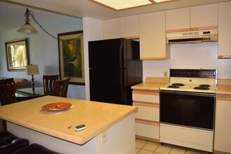 Building Photo - Maui Banyan 1 bd/2 ba furnished unit - H209 - 12 month lease Available Now