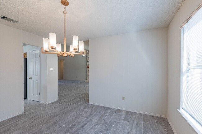 Building Photo - 2605 Buckeye Trail