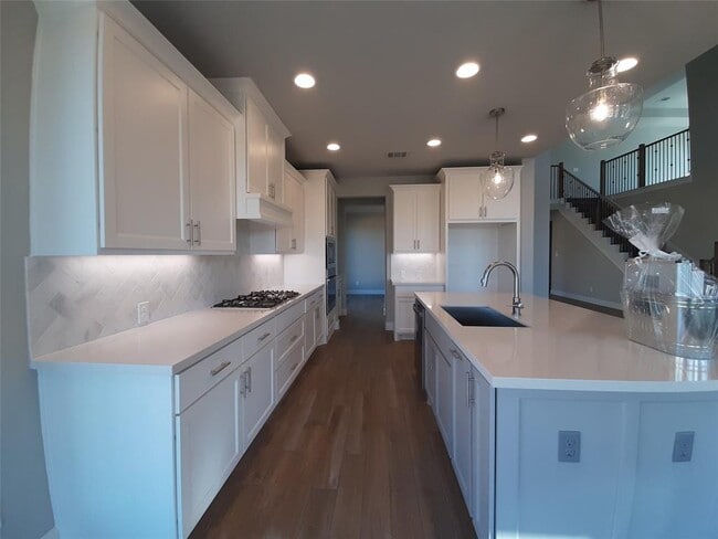 Building Photo - 7575 Pemberley Ct