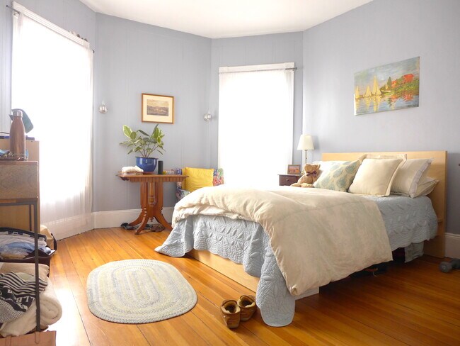 Primary Photo - 28 Vernon St