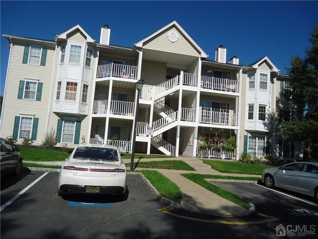 Building Photo - 313 Wimbeldon Ct