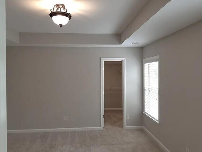 Building Photo - 1353 Dukes Creek Dr