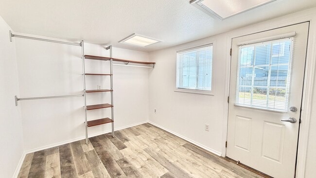 Building Photo - Darling Single Story Home, Blocks from the Beach, Amazing Location, & Close to Everything!