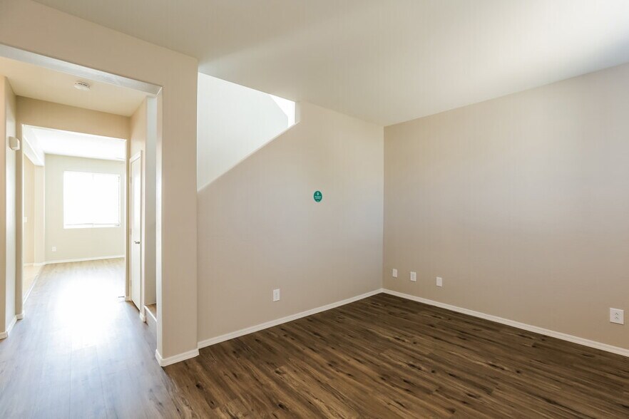 Building Photo - 6409 S 69th Glen