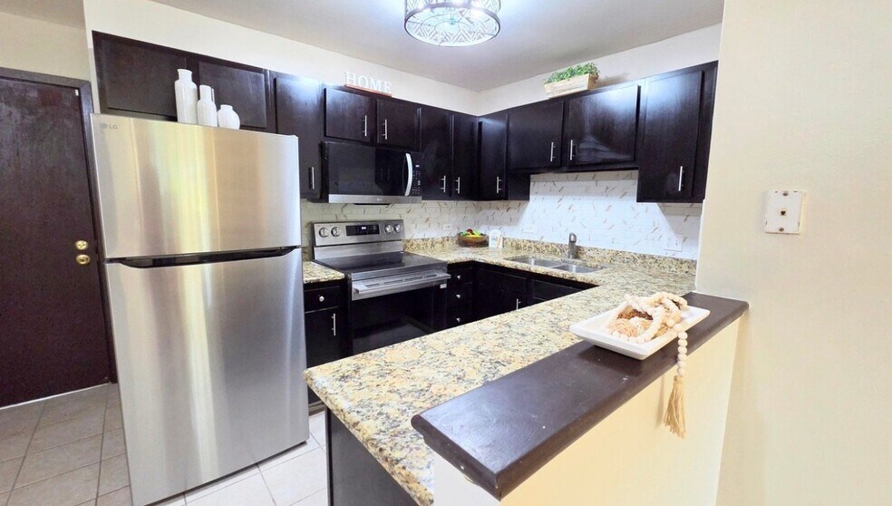 Building Photo - 160 Dunteman Dr