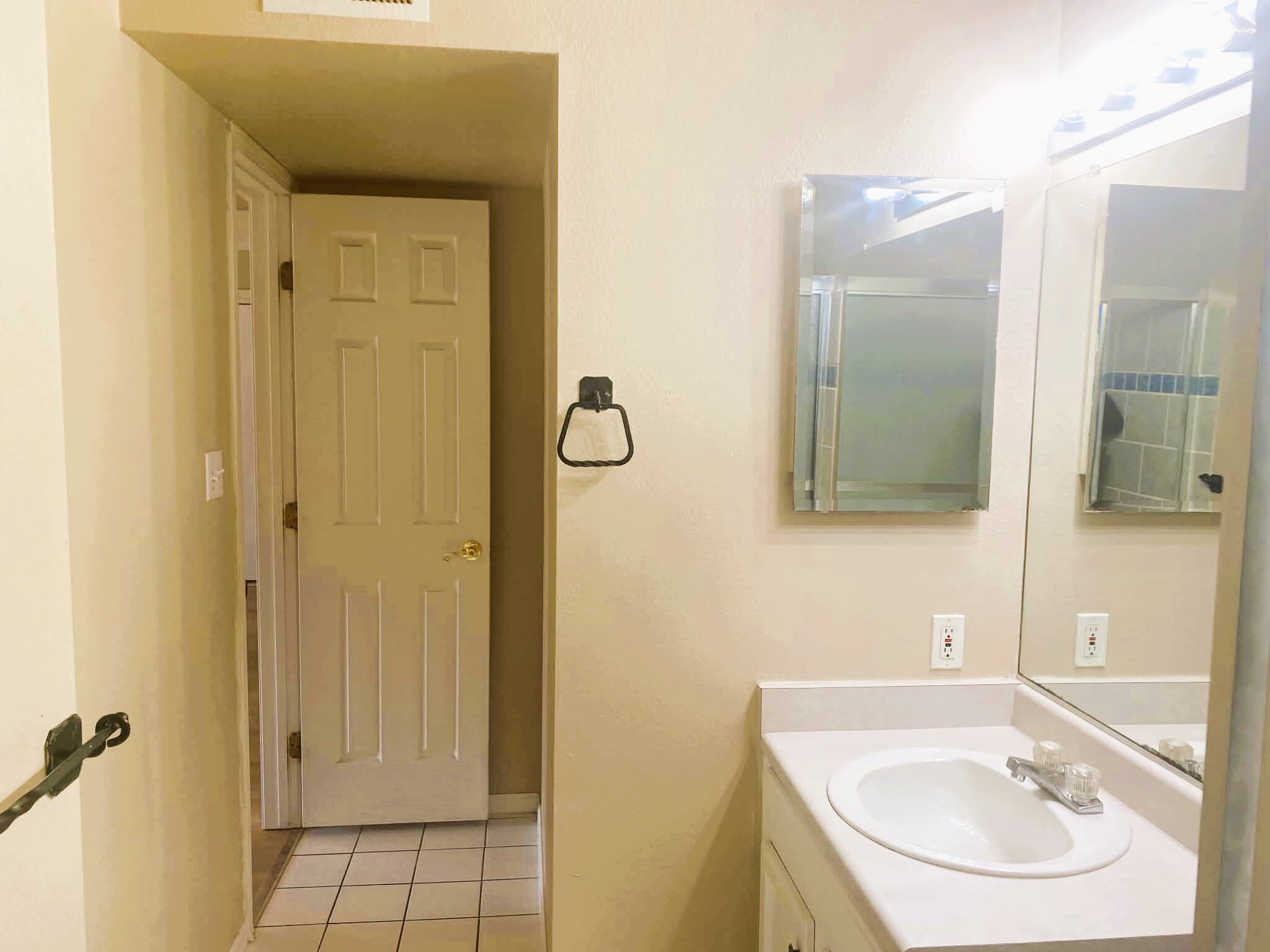 Building Photo - 4400 S Quebec St