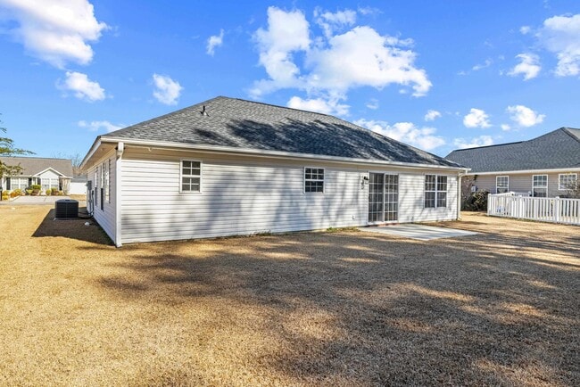 Building Photo - 2711 Green Pond Cir