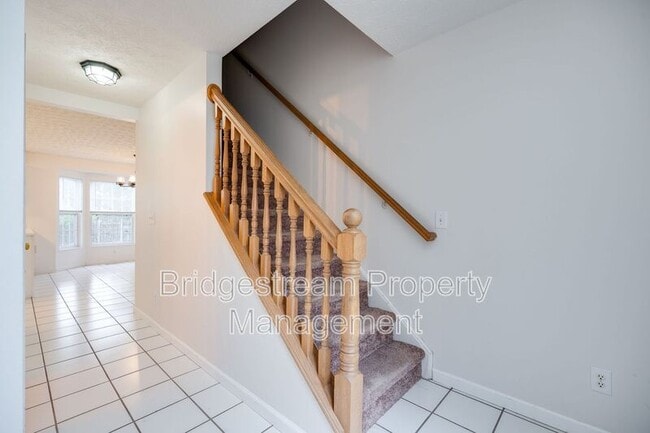 Building Photo - 4448 Forest Ridge Blvd