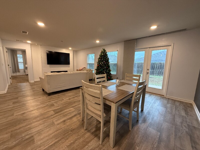 Building Photo - 831 Moorhen Wy