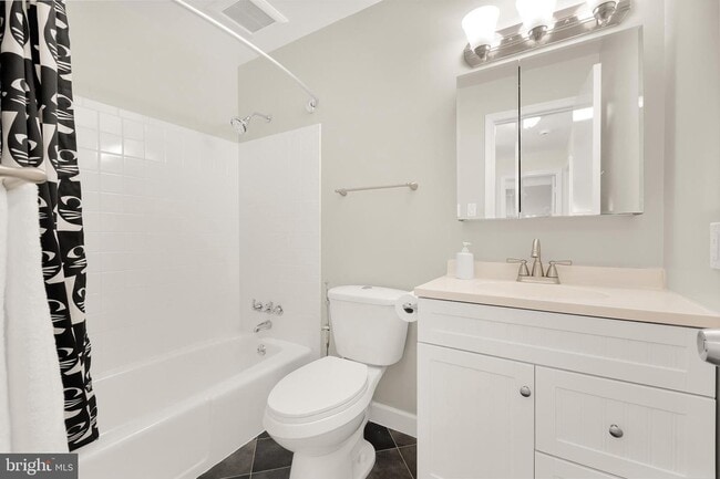 Building Photo - 10913 Bucknell Dr