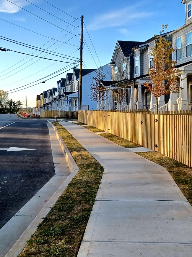 Building Photo - 3047 Windover Ln