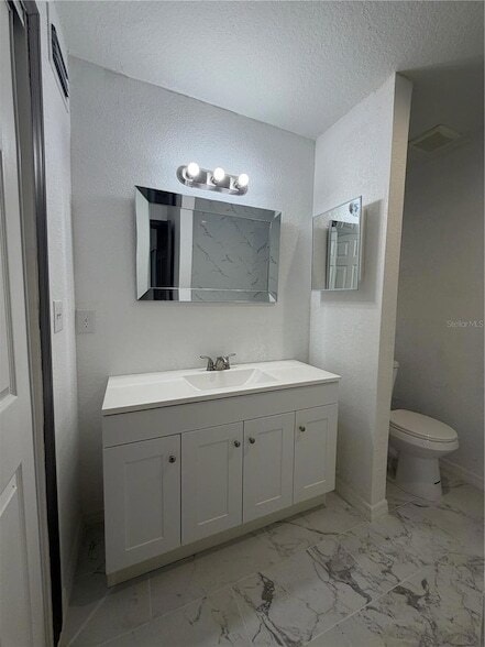 Building Photo - 3924 Crayrich Cir