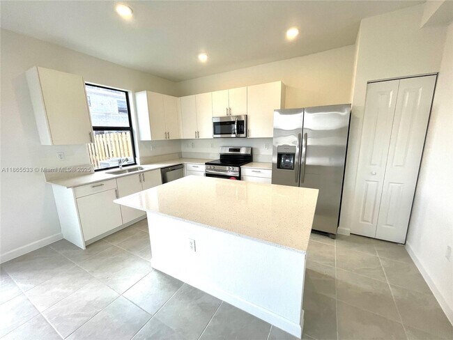 Building Photo - 23174 SW 129th Pl