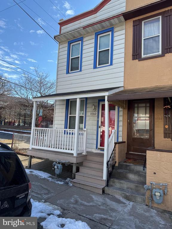 Building Photo - 1060 Pike St