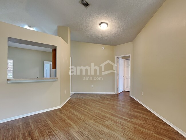 Building Photo - 4511 Country Hills Blvd