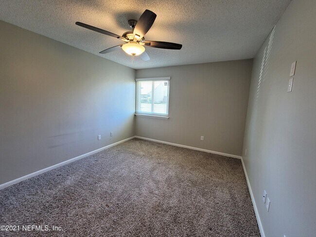 Building Photo - 8379 Chason Rd W