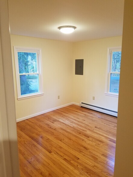 Bedroom 1 - 30 Jenkinstown Rd