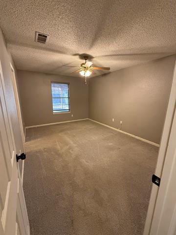 Building Photo - 401 Linda St