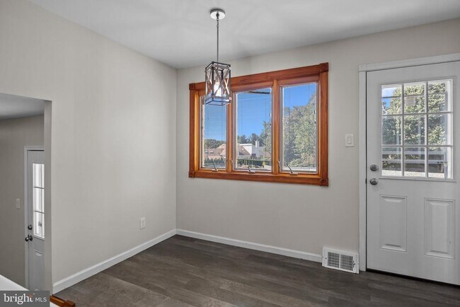 Building Photo - 778 Bobwhite Ln