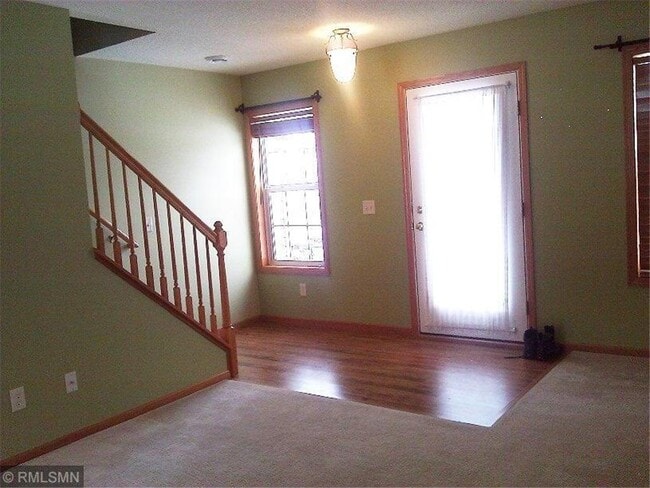 Building Photo - 1960 Pika Tr