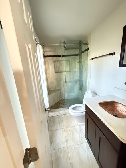 Building Photo - 1311 S Ross St