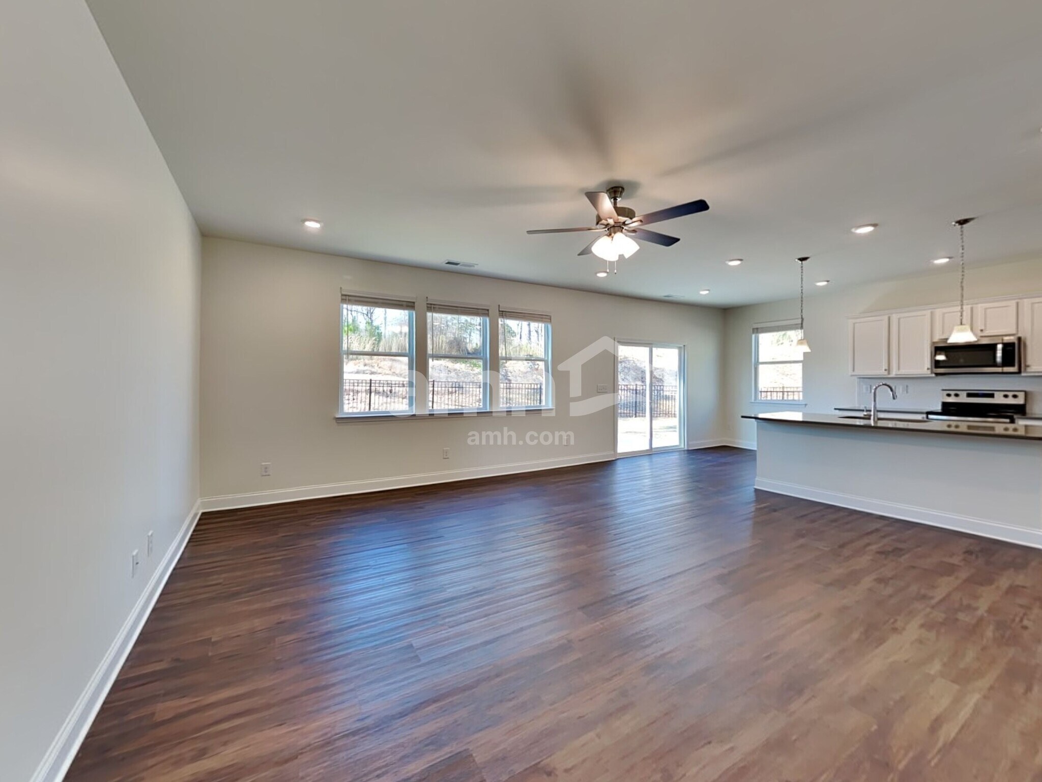 Building Photo - 1802 Windsor Park Ave