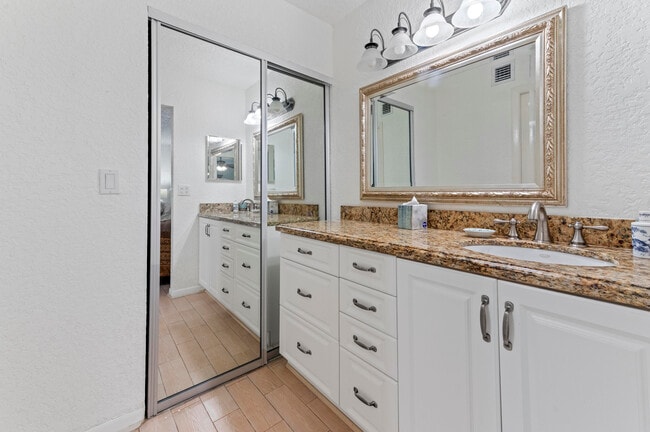 Building Photo - 15075 Witney Rd