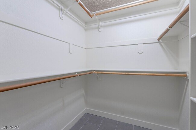Building Photo - 7045 Sawtooth Dr