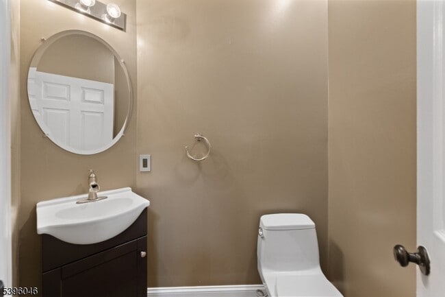 Building Photo - 2 Rider Terrace