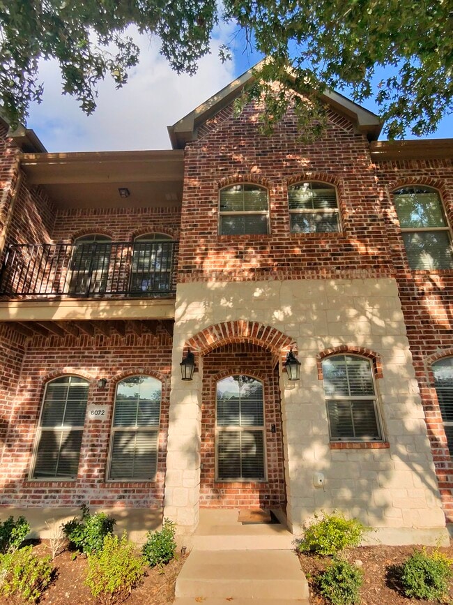 Building Photo - 6072 Pisa Ln