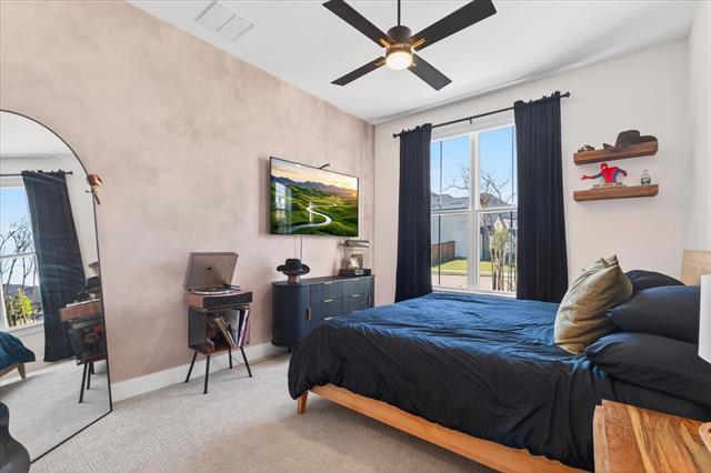 Building Photo - 3320 Crescent Ln