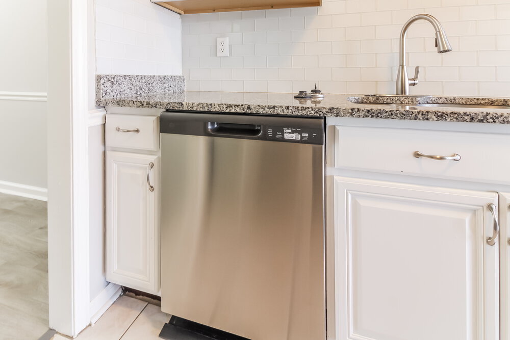 Building Photo - 7856 Deer Cove