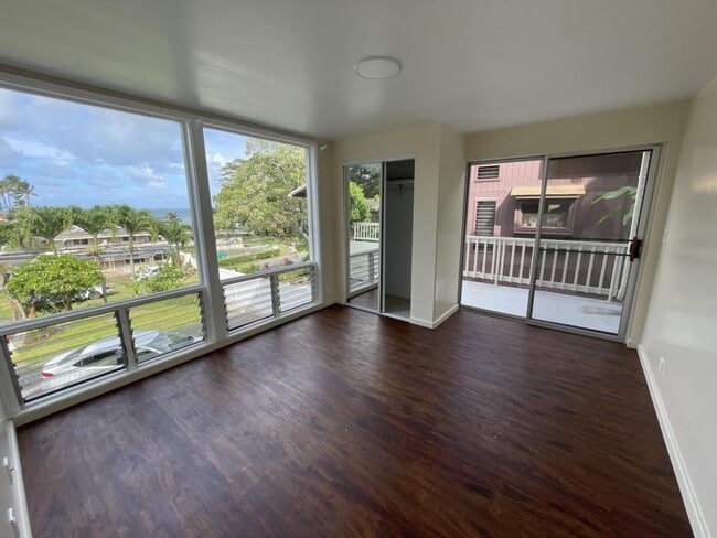 Primary Photo - 47-218 Kamehameha Hwy 1st floor