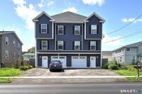 Building Photo - 1686 Litchfield Turnpike