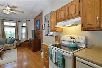 Building Photo - 65 Hemenway St