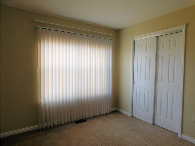 Building Photo - 1206 Carthage Dr