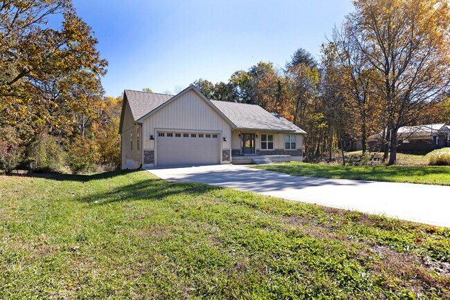 Primary Photo - 369 Meadowview Dr