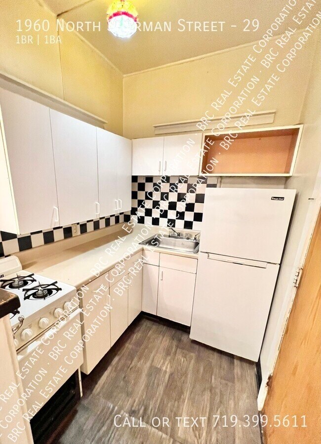 Building Photo - 1960 Sherman St