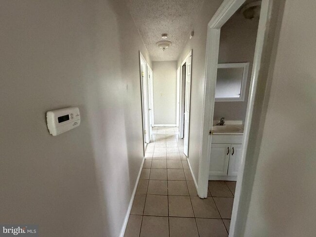 Building Photo - 45 Meribrook Cir