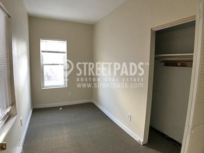 Building Photo - 2 bedroom in Boston MA 02115