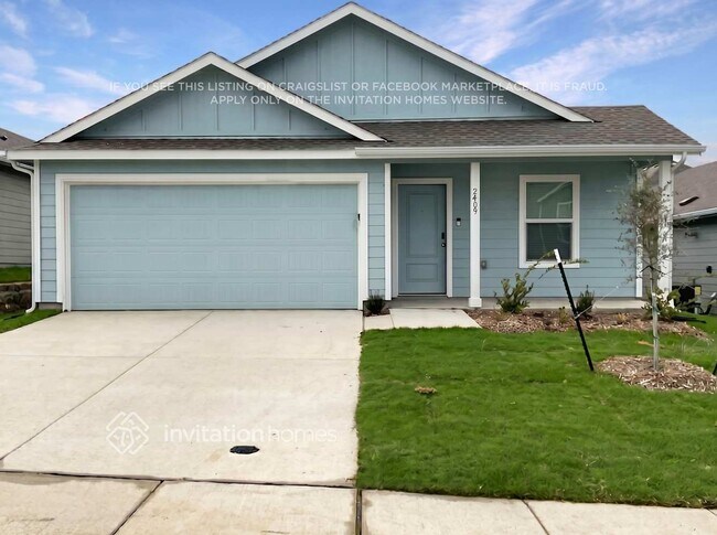 Building Photo - 2409 Fleming Dr