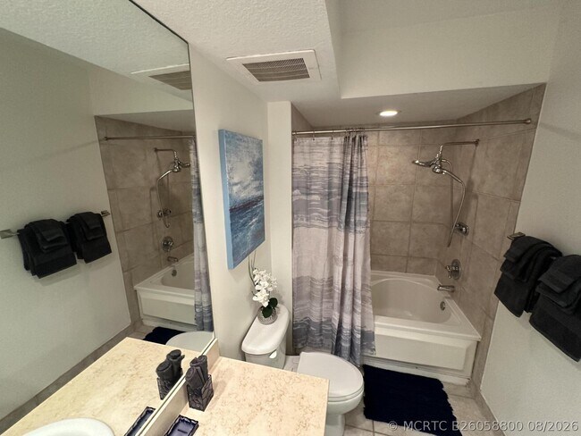 Building Photo - 1551 N Flagler Dr