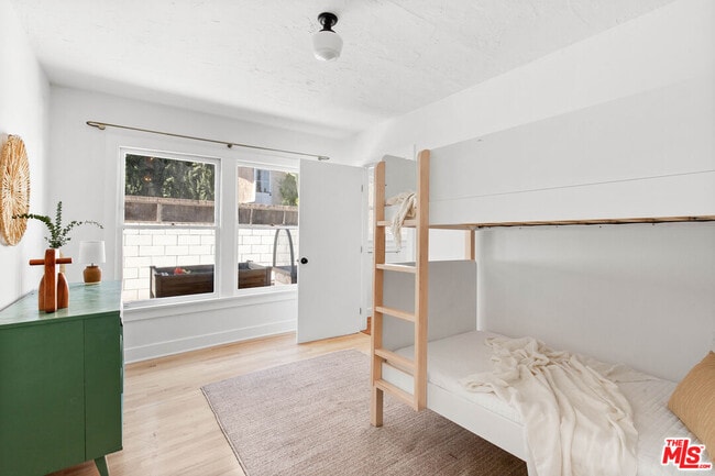 Building Photo - 4849 San Rafael Ave