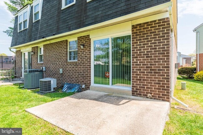 Building Photo - 37 Cardor Ct