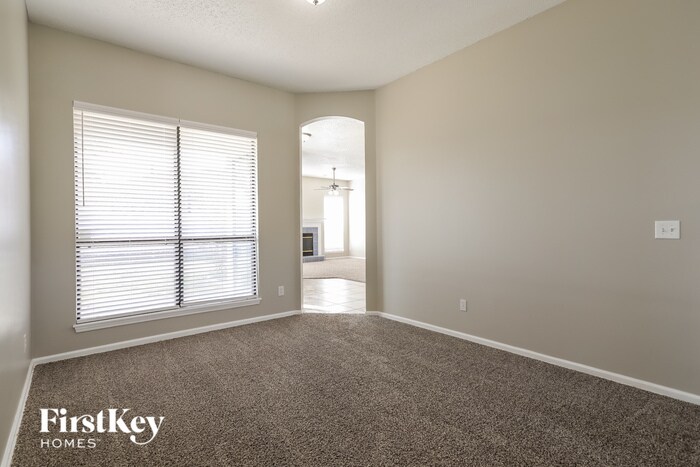 Building Photo - 5502 Bristol Bay Ln N