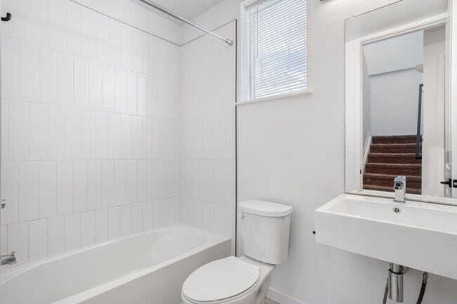 Building Photo - 3101 W 47th Ave