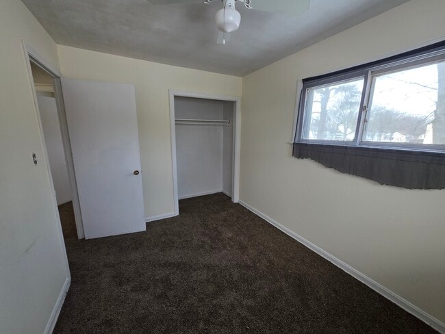 Building Photo - 4345