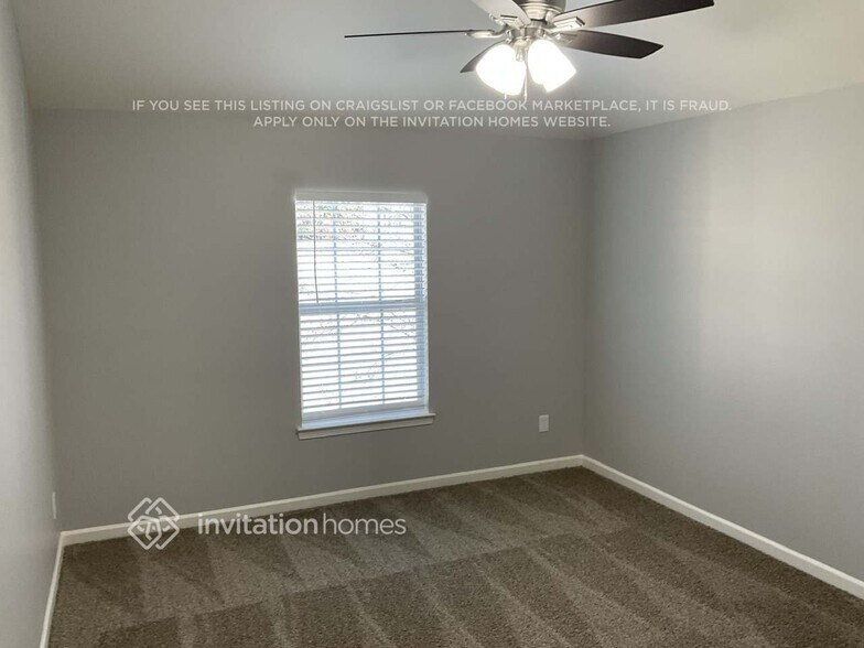 Building Photo - 4392 Sublime Trail