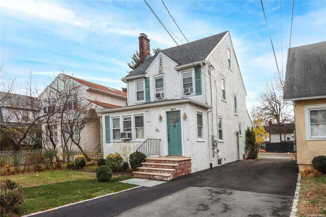 Primary Photo - 8 Franklin Pl